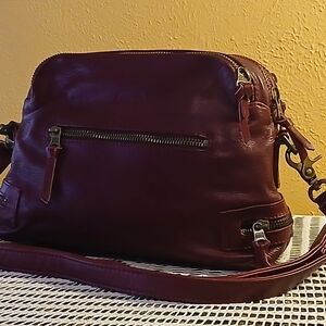 The Manhatten Full Grain Leather Crossbody Bag